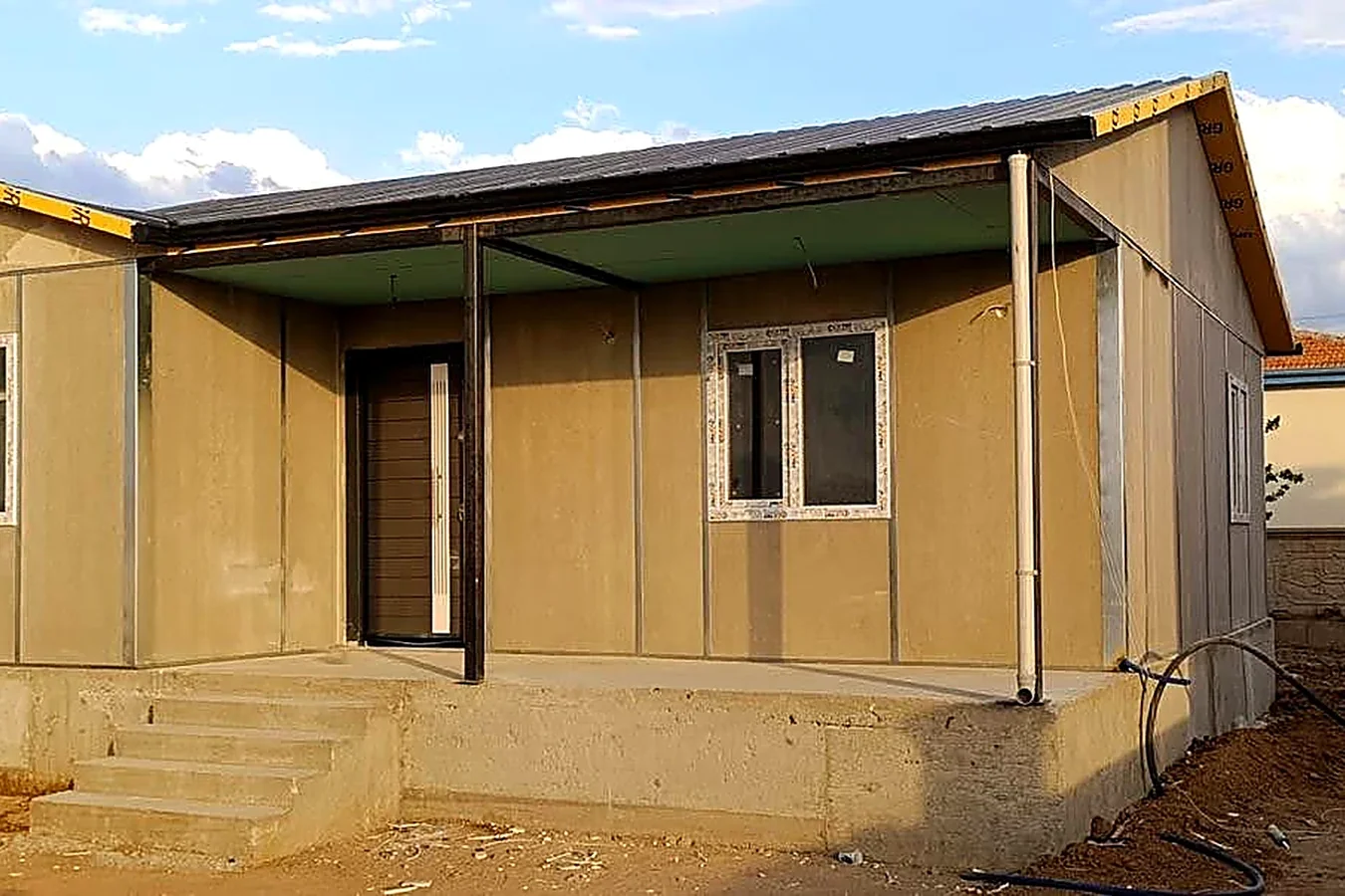 Tarla, bağ ve zeytinlik arazisine prefabrik ev yapılır mı?